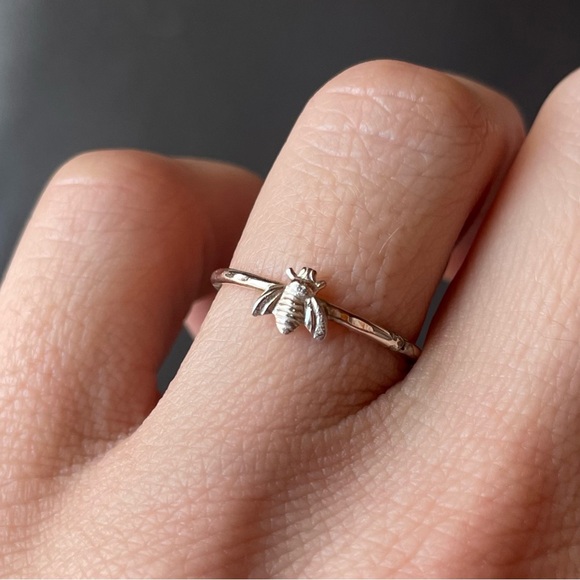 Hand Crafted Jewelry - Sterling Silver Mini Honey Bee Ring, handcrafted - size 9